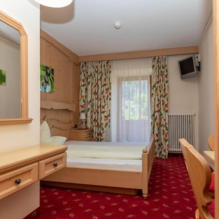 Hotel Garni Elisabeth Zell am Ziller Exterior foto