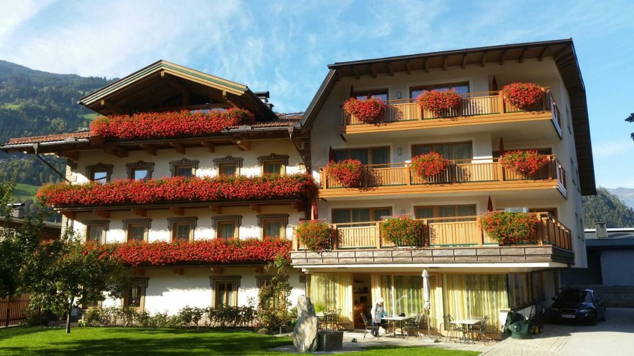 Hotel Garni Elisabeth Zell am Ziller Exterior foto